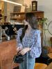 Foto Real Principios de Otoño Estilo Francés Estilo Ligeramente Maduro Camisa Combinable Cuello en V Abotonadura Sencilla Volantes Cordones Top Estampado para Mujer 69056