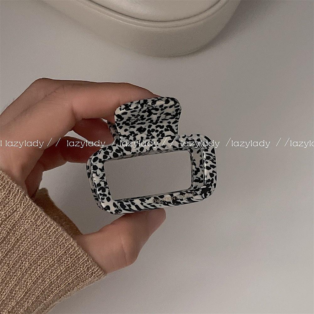 SKU-04-米黑点.jpg