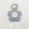 Bestseller transfronterizo: Pequeño clip magnético para sombrero con forma de panda, colgante para bolso, hebilla decorativa, gadget de almacenamiento para viajes al aire libre
