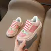 Zapatos Deportivos para Niños Tenis 2025 Primavera Nuevas Llegadas Niños Niñas Malla Transpirable Zapatos de Tabla Estilo Coreano Zapatos Casuales Modernos
