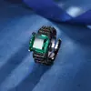 2024 nueva joyería Huabi cobre chapado en oro simulación corindón cuadrado princesa oro negro anillo de personalidad femenino 10*10