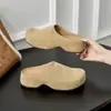 Sandalias Birkenstock de gamuza de cuero genuino para mujer - de suela gruesa, puntera cerrada, tipo mule sin talón, versátiles y elegantes