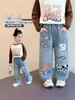 Ropa de Otoño para Niñas Jeans 2026 Nuevo Estilo Niñas Pequeñas Primavera y Otoño Dibujos Animados Suave Ropa Casual Pantalones Rectos para Bebés Niñas