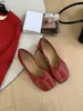 Zapatos Planos Mary Jane para Mujer 2026 Primavera Nuevo Estilo Punta Dividida Dorada Lindos Retro Celebridad de Internet Bailarinas Planas