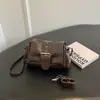 Bolso de axila relajado y elegante, nueva colección otoño 2026, bolso de hombro chic, bolso pequeño cuadrado exquisito y moderno cruzado y de mano