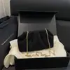 Bolsa de Axila Simples Retrô Verão 2026 Feminina Nova Estilo Coreano Bolsa Nuvem Casual Alta Aparência Bolsa de Mão Ombro