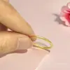 Tienda de Oro Mismo Estilo Anillo Liso Imitación Oro Esmerilado Método Antiguo para Mujer, Anillo de Dedo Índice de Gama Alta, Regalo para Novia, Regalo del Festival Qixi