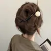 Pinza de pelo trenzada de alta gama con forma de tiburón para mujer, accesorio para el cabello, color marrón perlado, 2024