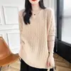Elegante suéter de punto con cuello en V, estilo coreano, rayas retorcidas, para mujer, nueva moda de otoño e invierno, suéter de capa interior de corte holgado