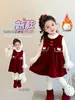 Vestido de Niña Invierno 2026 Estilo Nuevo Infantil Invierno Engrosado Rojo Elegante Bebé Súper Lindo Falda de Princesa