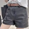 Moda 2026 nuevos shorts de piel genuina para mujer, casuales y versátiles, hechos de piel de oveja, pierna ancha, corte recto y adelgazantes