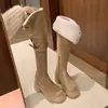 Botas acolchoadas de salto alto de uso duplo para mulheres, com sola grossa, novas botas longas de cano alto slim-fit para outono/inverno 2026 para mulheres