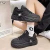 Zapatos Mary Jane de Suela Gruesa Zapatos de una Sola Pieza 2026 Otoño Nuevos Versátiles Piel Suave Suela Suave Zapatos Casuales Zapatos de Trabajo para Mujer Zapatos Blancos Mujer