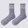 Meias de Chão Listradas para Yoga Feminino, Antiderrapantes com Pontos de Borracha, Meias de Terry de Comprimento Médio, Meias para Pilates, Meias Casuais Respiráveis