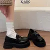 Mocassins de Couro Genuíno com Solado Grosso para Aumento de Altura para Mulheres 2026 Outono/Inverno Novo Estilo Sapatos Mary Jane de Salto Grosso Sapatos Pequenos de Couro Sapatilhas