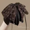 Novo prendedor de cabelo triângulo de tecido 2026, presilha tubarão estampa de leopardo retrô, prendedor de cabelo volumoso para a parte de trás da cabeça, acessório de cabelo fofo