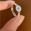 Anillo Pequeño de Encaje Fresco de Plata de Ley S925 para Mujer, Lujo Ligero Nicho de Gama Alta Versátil Apilable Anillo para Dedo Índice Nuevo Accesorio para Mano