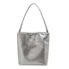 Bolso Texturizado para Axila para Mujer 2025 Nuevo de Moda Verano Bolso de Hombro Diseño de Nicho Moderno Versátil Bolso Cubo Portátil