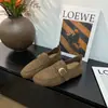 Sapatos com bico de feijão 2026, modelo slip-on estilo vintage retrô com fivela de metal, mocassins versáteis e preguiçosos de sola baixa para mulheres