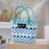 Bolso de Mano Tejido a Mano de Gran Capacidad y Moda, Bolso Cubo Tejido a Mano, Bolso Cuadrado Tejido de Plástico de Color Contrastante, Bolso de Hombro para Vacaciones de Mujer