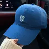 Boné de beisebol azul de alta qualidade estilo coreano para mulheres, novo modelo de início de primavera de 2026, versátil, adequado para cabeças grandes, faz o rosto parecer menor, boné aba reta