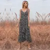 Bai Fen Zhi Yi Vestido de Verão Sexy Estampado com Decote V e Alça Irregular Europeu e Americano para Mulheres