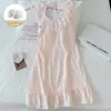 Nueva Estilo Verano 2026 Bata de Noche de Algodón Nube para Mujer, Encaje Blanco Crudo con Mangas Cortas Volantes y Almohadillas en el Pecho, Ropa de Casa Dulce de Longitud Media
