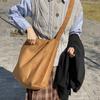 Corea del Sur Estilo Mori Simple Clase Hombro 2024 Nuevo Trendy Versátil Bolso Artístico para Viajero Bolso Cruzado de Gran Capacidad para Mujer