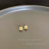 Aretes Cuadrados Brillantes de Zirconia para Mujer Agujeros en las Orejas Dormir Aretes Libres Lujo Ligero Sensación de Alta Gama Aretes Pequeños y Exquisitos
