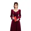 Vestido de Noche de Novia de Terciopelo Borgoña con Mangas Largas, Elegante y Sofisticado Vestido Petite de Graduación Compromiso