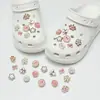 Charms para zapatos de mariposa, accesorios DIY de estilo vintage de lujo ligero, decoraciones para zapatos tipo zueco de primavera y verano, charms florales, de perlas y con pedrería desmontables para zapatos
