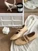 Sapatos Mary Jane estilo balé em couro bovino prateados para mulheres, combinados com uma saia, sapatos de corte baixo com solas macias que não cansam os pés, sapatos pequenos de couro