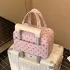 Bolsa de Almacenamiento Impermeable con Estampado de Lunares Compartimento de Tres Capas Bolsa de Tocador de Mano Viaje al Aire Libre Bolsa para Cuidado de la Piel Maquillaje Venta al por Mayor