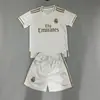 Directo de Fábrica Set Retro Infantil Conjunto de Chándal de Entrenamiento Real Madrid Barcelona Uniforme de Fútbol Transfronterizo Ropa Deportiva Múltiples Estilos Disponibles