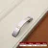 Mango de aleación de aluminio alargado en forma de U para gabinete de espacio redondo moderno simple de una palabra mate puerta de armario manija oculta oscura