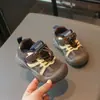 Nuevos Zapatos Casuales para Niños para Exteriores Primavera y Otoño 2026, Zapatos de Cuero Antideslizantes de Suela Simple, Zapatos de Senderismo para Niños, Zapatos Deportivos de Suela Suave