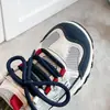 Sapatos Casuais Versáteis da Moda para Meninas 2026 Outono Novo Sapatos Esportivos de Corrida com Solado Macio para Crianças Sapatos Modernos para Caminhada ao Ar Livre