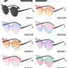 2025 Nuevas Gafas de Sol de Moda sin Marco de Color Gradiente Multicolor Oso Lindo para Niños Gafas de Sol Transparentes