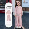 Conjunto de Suéter Rosa com Laço para Meninas Primavera e Outono 2026 Novo Estilo Coreano Casual Calça Wide-Leg Conjunto de Duas Peças para Crianças Maiores