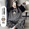 Pijama nuevo estilo 2026 con sujetador incorporado, para mujer, de manga larga, pierna larga, jersey de primavera/otoño, bonito conjunto de ropa de estar de dibujos animados
