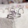 Anillo de Corona de Lujo Huitan para el Día de San Valentín Nuevo Anillo de Amor en Forma de V Microincrustado Transmisión en Vivo de Celebridad de Internet Douyin Kuaishou