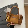 Bolsa de Mão Nicho Retro Coreana Nova Coleção Outono/Inverno 2025 Grande Capacidade Simples para o Dia a Dia Bolsa de Ombro Bolsa de Braço Bolsa Tote
