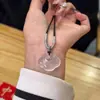 Colgante de Calcedonia Blanca Natural con Patrón de Nube Candado de la Suerte Ágata Candado de la Paz Joyería de Jade Colgante Suministro al por Mayor para Transmisión en Vivo