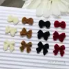 Outono e Inverno Maillard Flocado Borboleta Decoração de Unhas Popular Gravata Borboleta Acessórios Mistos Pelúcia Resina Nail Art Acessórios Atacado