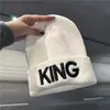 GORRO DE PUNTO BORDADO 3D KING Otoño Invierno Plegable Cálido Lana Gorro de Invierno Estilo Callejero Europeo Americano Pareja