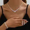 Duoduo Ortografia Transfronteiriça Mais Vendido Europeu e Americano Luxo Elegante Zircônia Strass Conjunto de Joias Colar Brincos Pulseira Conjunto de Três Peças