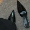 Nuevas Mules de Punta Cerrada de Tacón Fino con Patrón de Lichi de Gama Alta para Otoño 2026 para Uso en Exteriores, Elegantes y Adelgazantes Pantuflas de Punta Cerrada