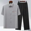 Camisa de Manga Corta Bordada de Bolsillo para Hombre de Verano Elástica por los Cuatro Lados para Edad Media y Adultos Mayores Traje Casual