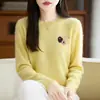 Suéter de punto de terciopelo Andi para mujer, suéter de cuello redondo con bordado de cereza, camiseta base de punto que reduce la edad, top de terciopelo que disimula la grasa corporal y estiliza la figura.