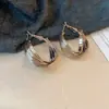 Brincos de Zircônia Dourada Café Laço Geométrico Gota d'Água Pérola Estilo Retro Francês Brincos de Tarraxa Nicho Sensação de Alto Padrão Joias para Orelha